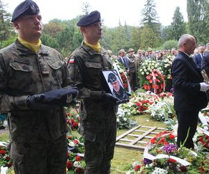 Tu pochowali gen. Waldemara Skrzypczaka 