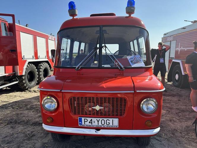 Sieroszewice. Duże czerwone cacka lśniły na zlocie