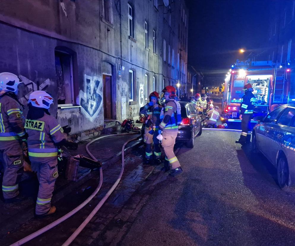 Pożar mieszkania w Katowicach. Jedna osoba trafiła do szpitala 