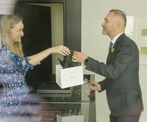 Jarosław Wałęsa kupił żonie naszyjnik z okazji 9. rocznicy ślubu