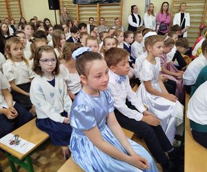 Uroczystość jubileuszowa w siedleckiej Dziesiątce była okazją do wspomnień