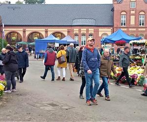 Dzień Wszystkich Świętych na Cmentarzu Centralnym w Szczecinie