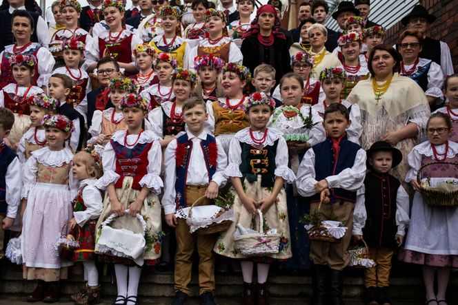 Wielkanocne tradycje na Śląsku: Od żurowej środy po świyncelnik na stole!