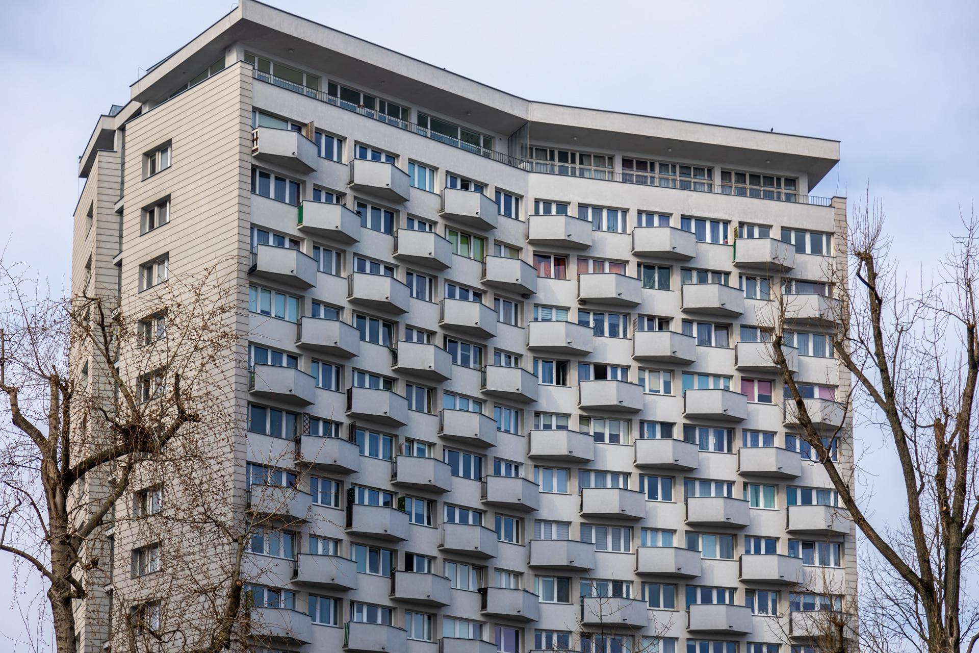 Iksy z Osiedla Torwar - zdjęcia. Jedne z najpiękniejszych bloków PRL w Warszawie