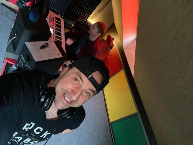 Marcin Miller przyłapany w studiu nagraniowym! Szykuje się nowość?
