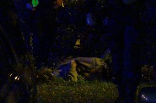 Pożar w bloku na Powiślu. Mieszkańcy uciekali na dach. Ogień odciął im drogę 