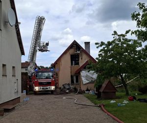 Pożar w Stawigudzie. Poparzona kobieta w szpitalu