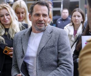 To z nim wystrojony Paweł Deląg poszedł głosować. Szok!