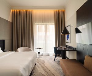 Mövenpick Grand Hotel