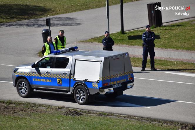 Nowa broń katowickiej policji w walce z nielegalnymi spacerowiczami [ZDJĘCIA]