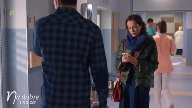 Na dobre i na złe odcinek 736, Julka (Aleksandra Hamkało), Marcin (Filip Bobek)