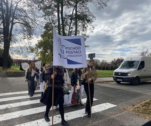 Pochód Postaci Literackich