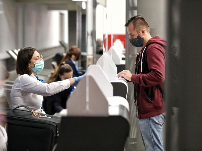  Wznowienie lotów pasażerskich 