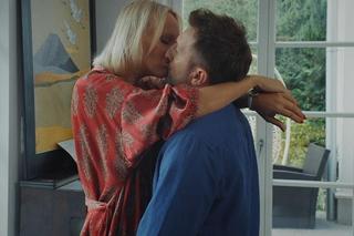 	M jak miłość odc. 1785. Bartek (Arkadiusz Smoleński), Dorota Kawecka (Iwona Rejzner)