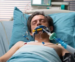 Na dobre i na złe, odcinek 876: Artur Bart umrze?! Dostanie udaru mózgu i wyląduje w Leśnej Górze jako pacjent - ZDJĘCIA