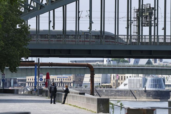 Niemcy/ W centrum Kolonii znaleziono niewybuchy z czasów II wojny, ewakuowano 20 tys. osób