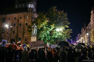 Strajk kobiet w Toruniu. Co nas czeka w środę? Tańce, blokada dróg i inne [TRASA]