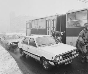 QUIZ PRL. Czy pamiętasz Poloneza? Samochód-marzenie milionów Polaków? 