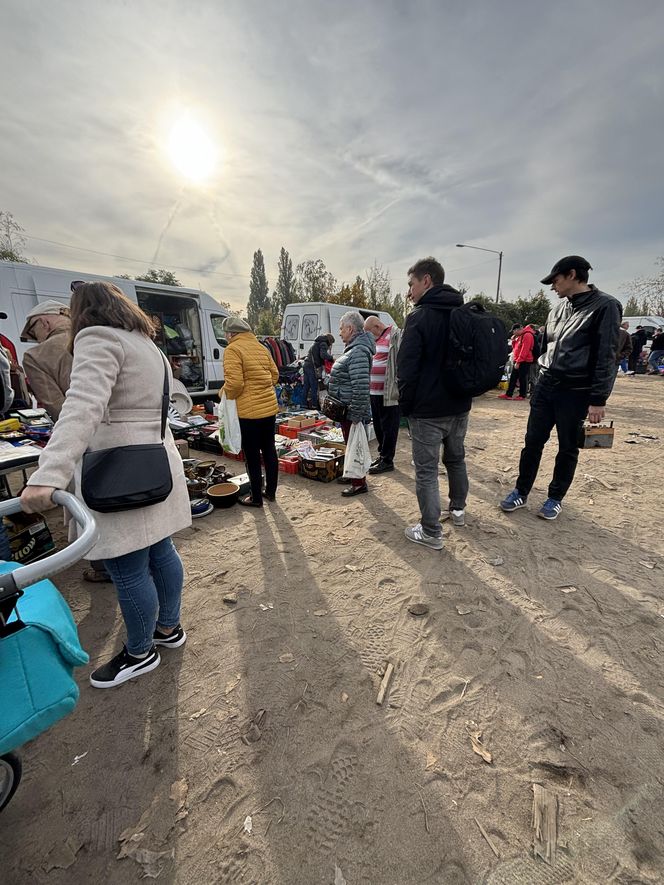 Niedzielny Targ - nowy pchli targ w Poznaniu