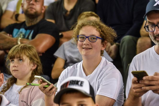 Dużo zdjęć kibiców z finału PGE Ekstraligi. PRES Grupa Deweloperska Toruń - Orlen Oil Motor Lublin na trybunach