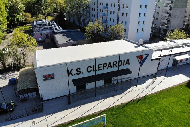 Nowe szatnie KS Clepardia Kraków już gotowe do użytku. Miasto przekazało budynek!