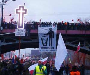 Marsz Niepodległości 2023 Warszawa. ZDJĘCIA. Tak stolica wygląda 11 listopada! GALERIA cz. 2
