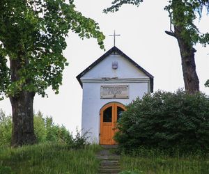 Kapliczka na Wzgórzu Barbarka we Wzdole Rządowym 