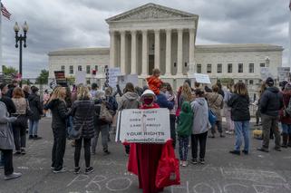 Sąd rozpętał wojnę o aborcję