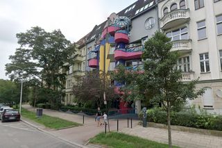 Kolorowa plomba we Wrocławiu. W latach 90-tych to był najpiękniejszy budynek we Wrocławiu