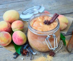 Pyszny dżem brzoskwiniowy z żelfiksem. Prosty przepis na sukces