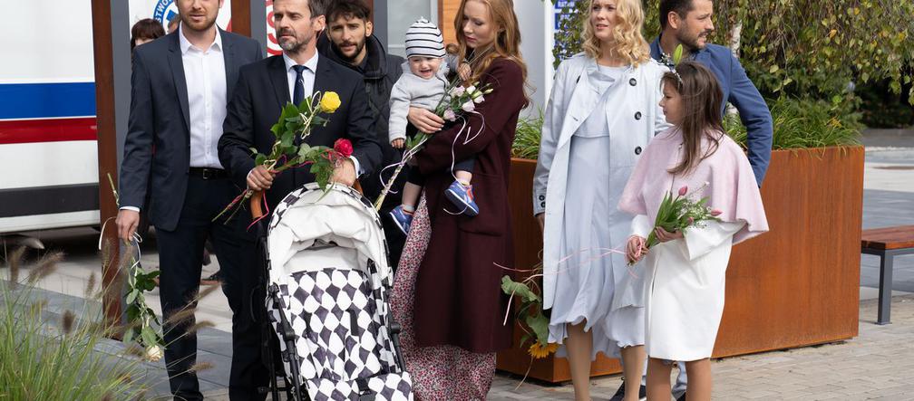 Na dobre i na złe, odcinek 721. Wiktoria (Katarzyna Dąbrowska), Szczepan (Kamil Kula), Paweł (Marcin Sianko), Oliwia (Marta Bryła), Borys (Marcin Zacharzewski)