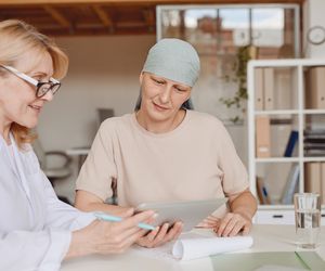 Hormonoterapia - jak działa? Leki i skutki uboczne