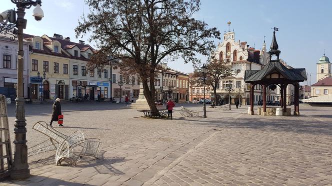 Demontaż ozdób świątecznych w Rzeszowie