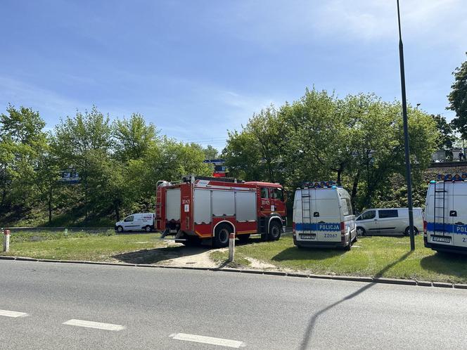 Rowerzysta potrącony przez pociąg Intercity. Zginął na miejscu. Dramat na stacji Warszawa ZOO