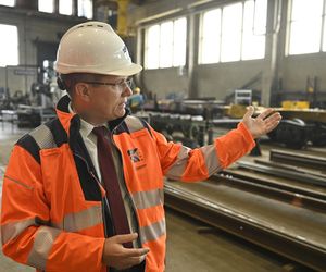 Kraków buduje Warszawie plac Zawiszy. Byliśmy w fabryce, gdzie powstanie 121 elementów wielkiej układanki