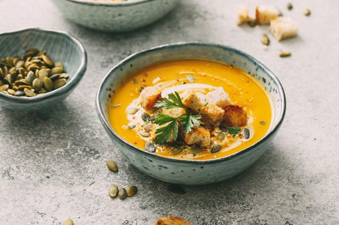 zupa dyniowa z chili i gorgonzolą