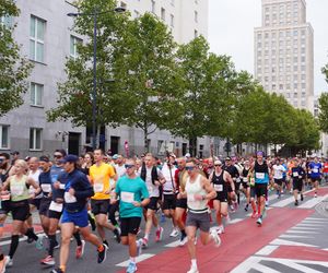 Uczestnicy Maratonu Warszawskiego 2025