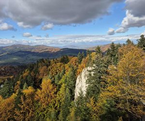 To jedno z najstarszych polskich uzdrowisk najpiękniej wygląda jesienią. Kurowali się w nim Sienkiewicz, Prus, Matejko i Konopnicka