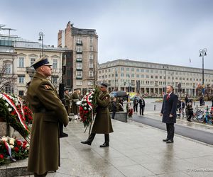 Złożenia wieńców przed pomnikami Ojców Niepodległości: Wincentego Witosa, Ignacego Jana Paderewskiego, Ignacego Daszyńskiego, Romana Dmowskiego, Wojciecha Korfantego i Marszałka Józefa Piłsudskiego.