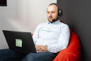 Jabra Evolve2 65 Flex — Recenzja luksusowych słuchawek do wielogodzinnej pracy