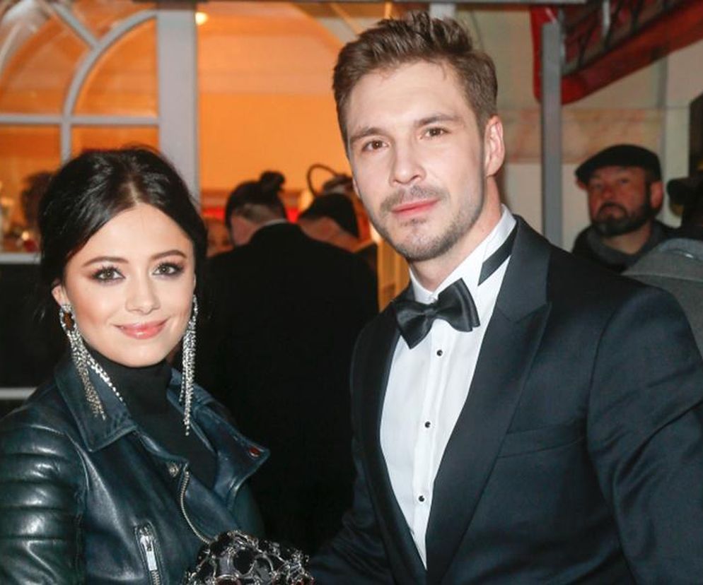 M jak miłość. Marcin (Mikołaj Roznerski), Iza (Adriana Kalska) 