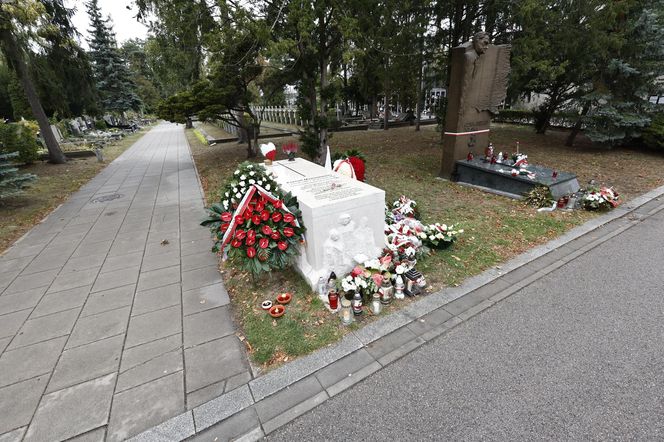 Tak wygląda grób Kornela Morawieckiego w 6. rocznicę śmierci