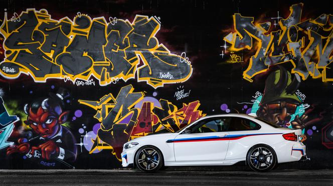 BMW M2 z częściami M Performance