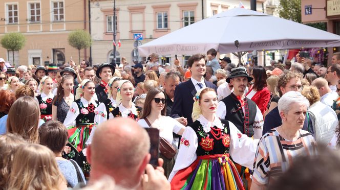 Rekordowy długi polonez w centrum Lublina