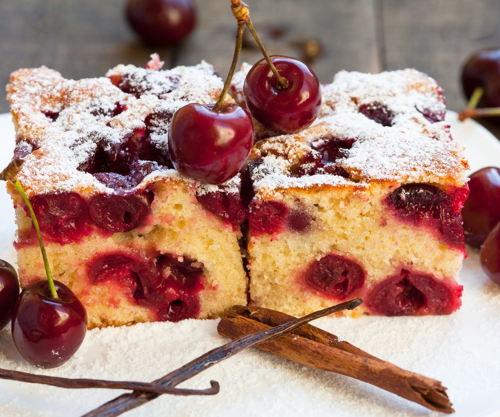 Łatwe ciasto z czereśniami - niebo w ustach i to bez wysiłku!