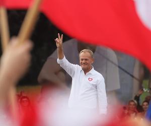 Donald Tusk na koniec Marszu Miliona Serc. „Ślubuję wam zakończenie wojny polsko-polskiej”