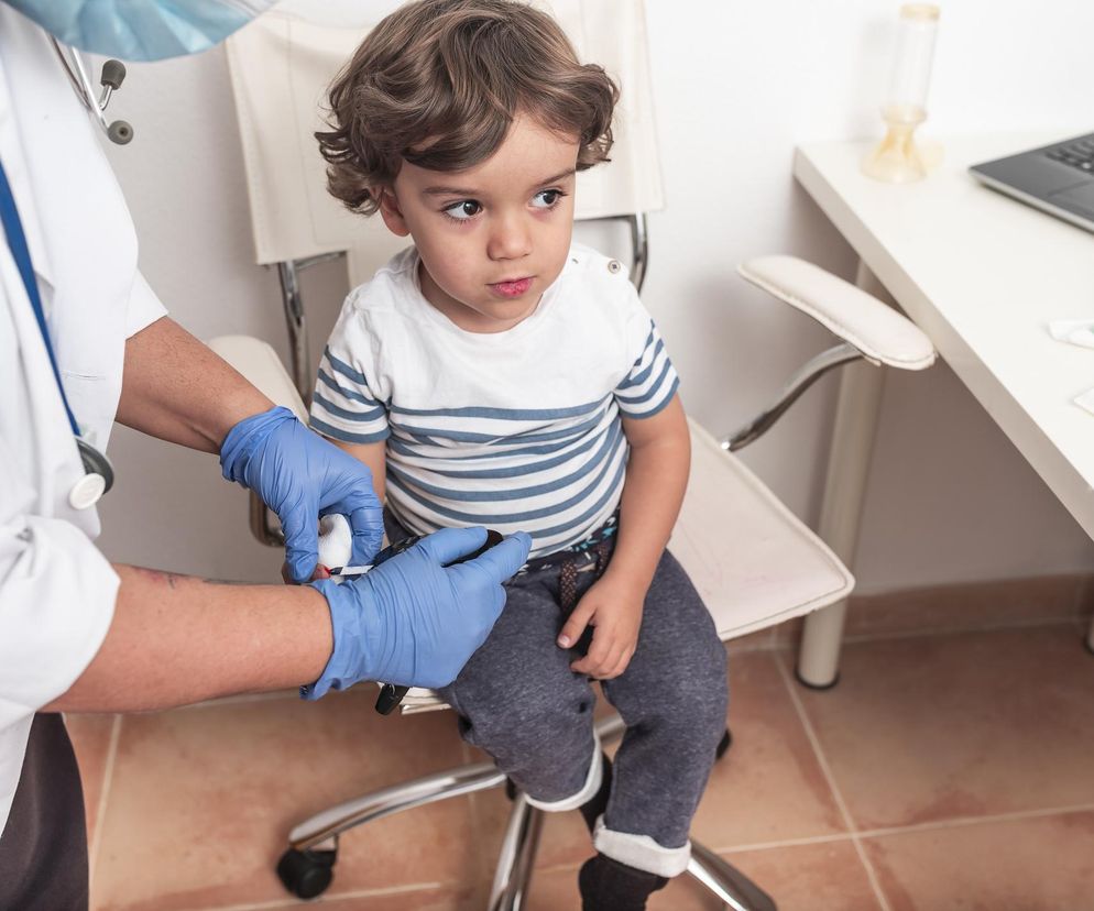 Chcesz zrobić dziecku badania profilaktyczne? Pediatra odradza działanie „na ślepo”
