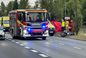 Tragedia w Warszawie. Motocykl wbił się w drzewo, nie żyje kobieta