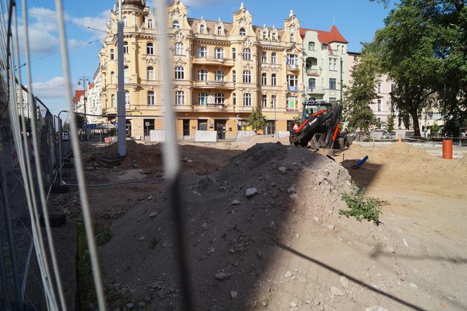 Trwa rewitalizacja pl. Wolności w Bydgoszczy. Zaglądamy na plac budowy! 