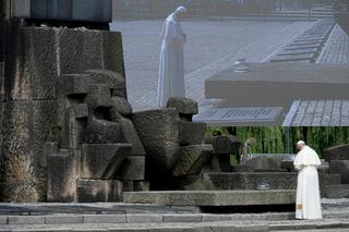 Papież w celi męczennika w Auschwitz